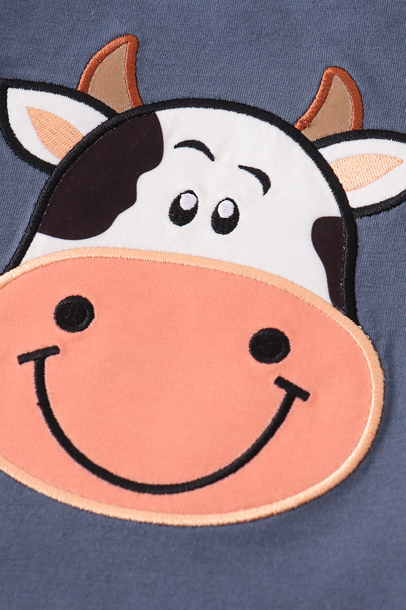 Blue cow applique boy set